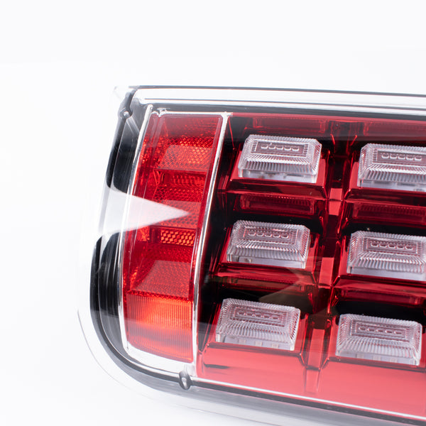 Hiace 200series Flowing LED Taillamp #4210 (Red/Black)