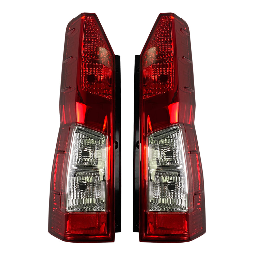 Hiace Tail Light #4231/1401【2005-18】