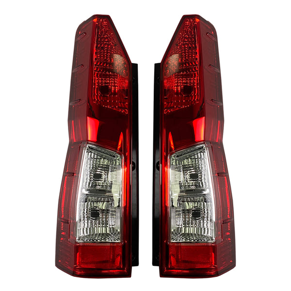 Hiace Tail Light #4231/1401【2005-18】